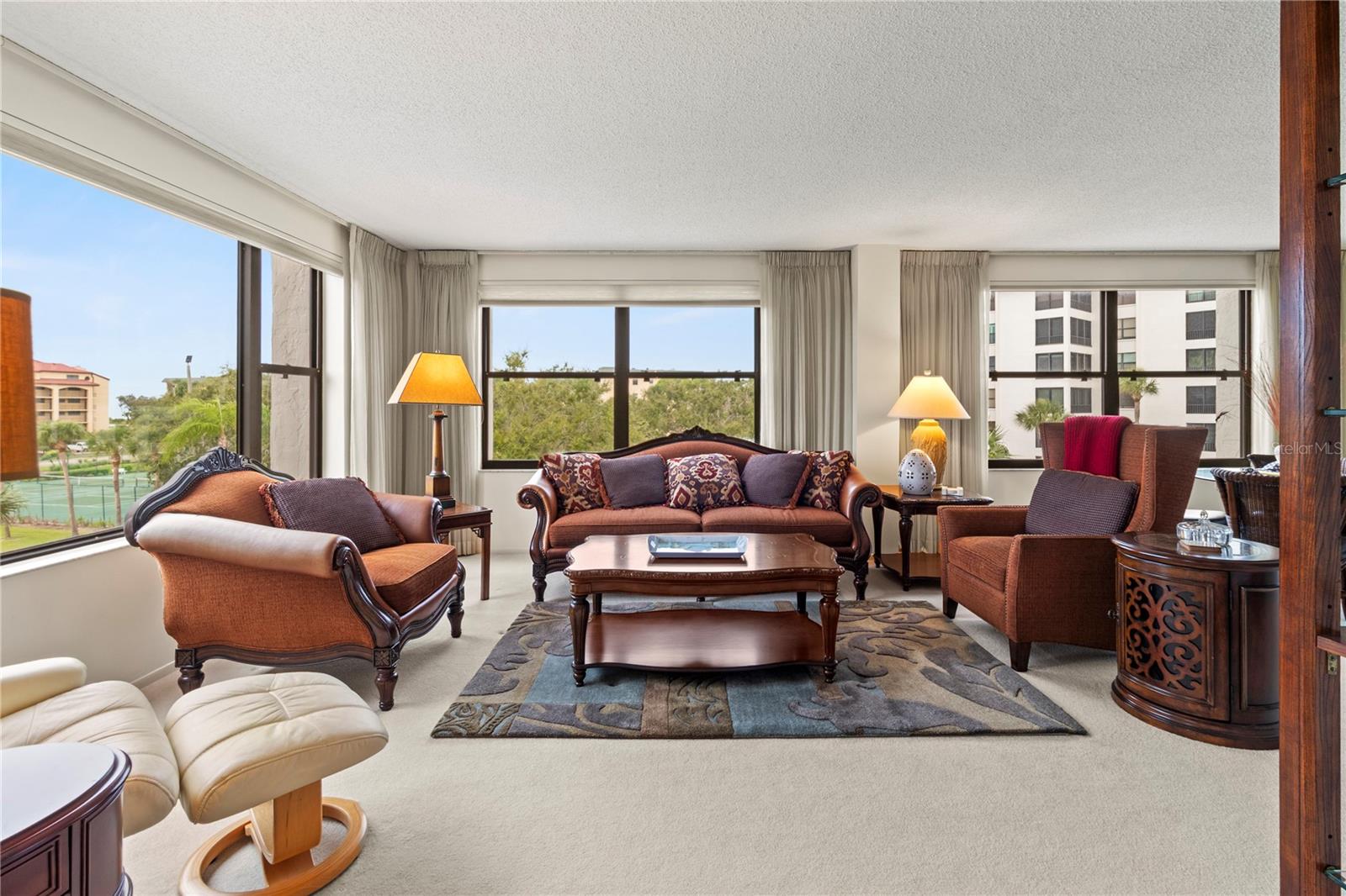 Image 17 of 63 For 8735 Midnight Pass Road 301b