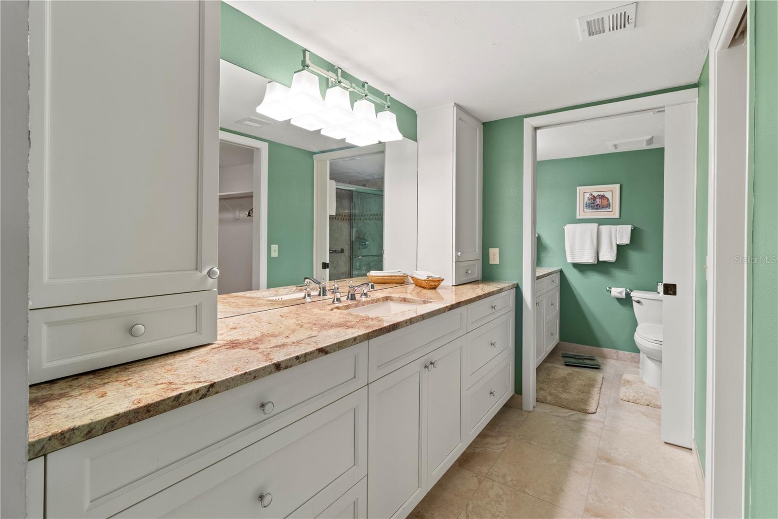 Image 29 of 63 For 8735 Midnight Pass Road 301b