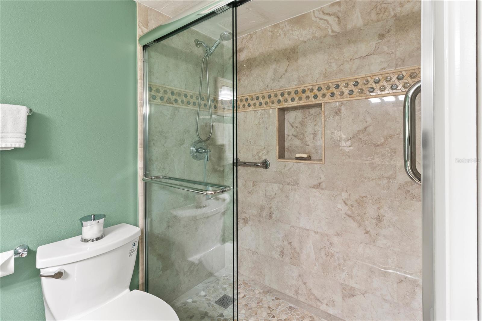 Image 30 of 63 For 8735 Midnight Pass Road 301b