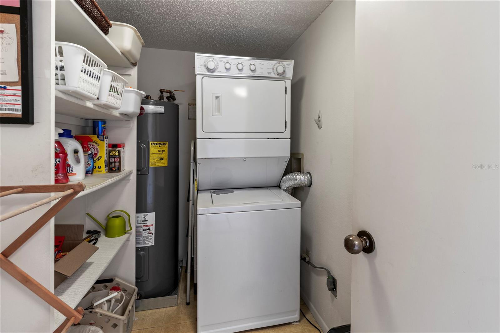 Image 40 of 63 For 8735 Midnight Pass Road 301b