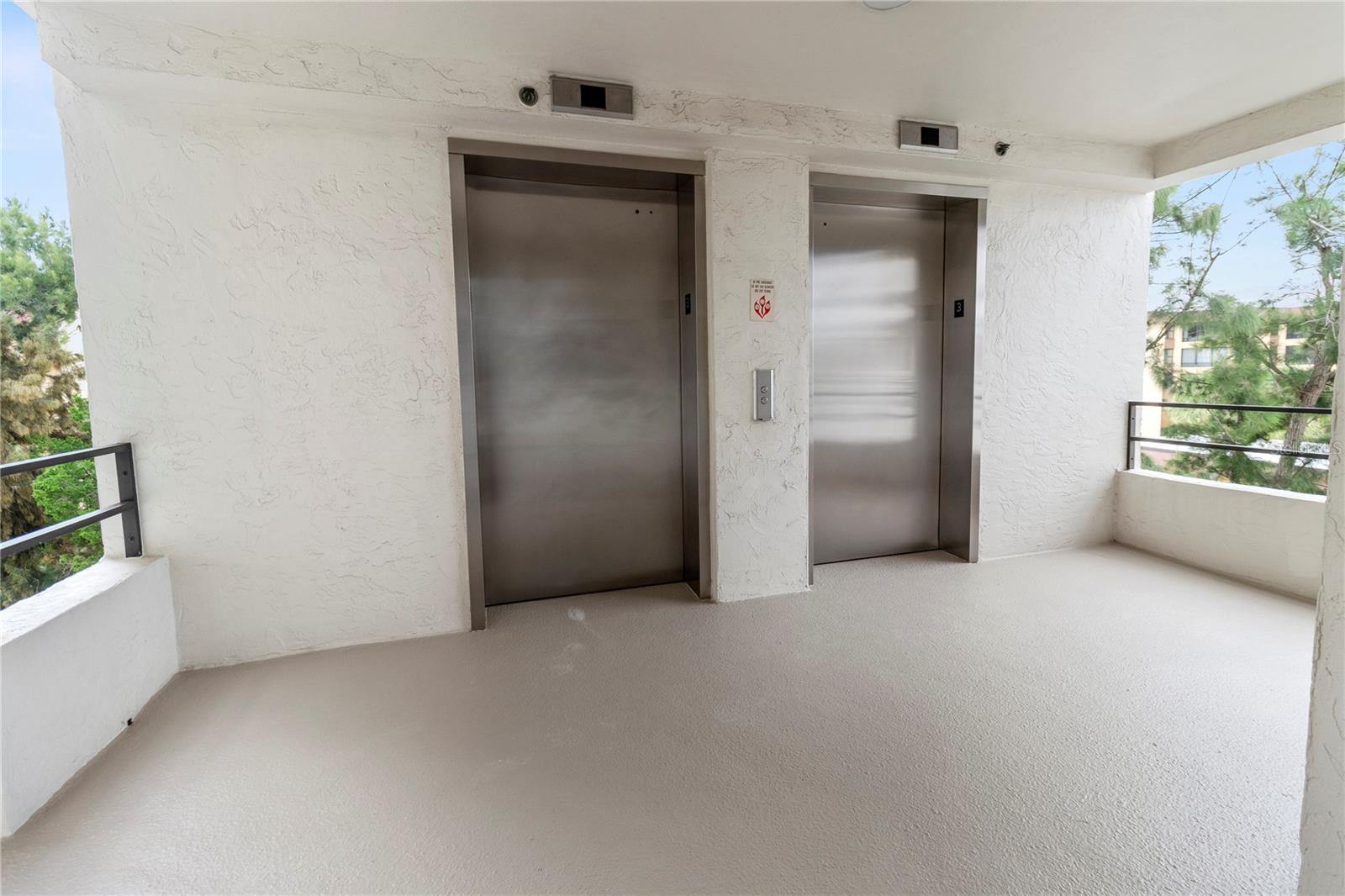 Image 41 of 63 For 8735 Midnight Pass Road 301b