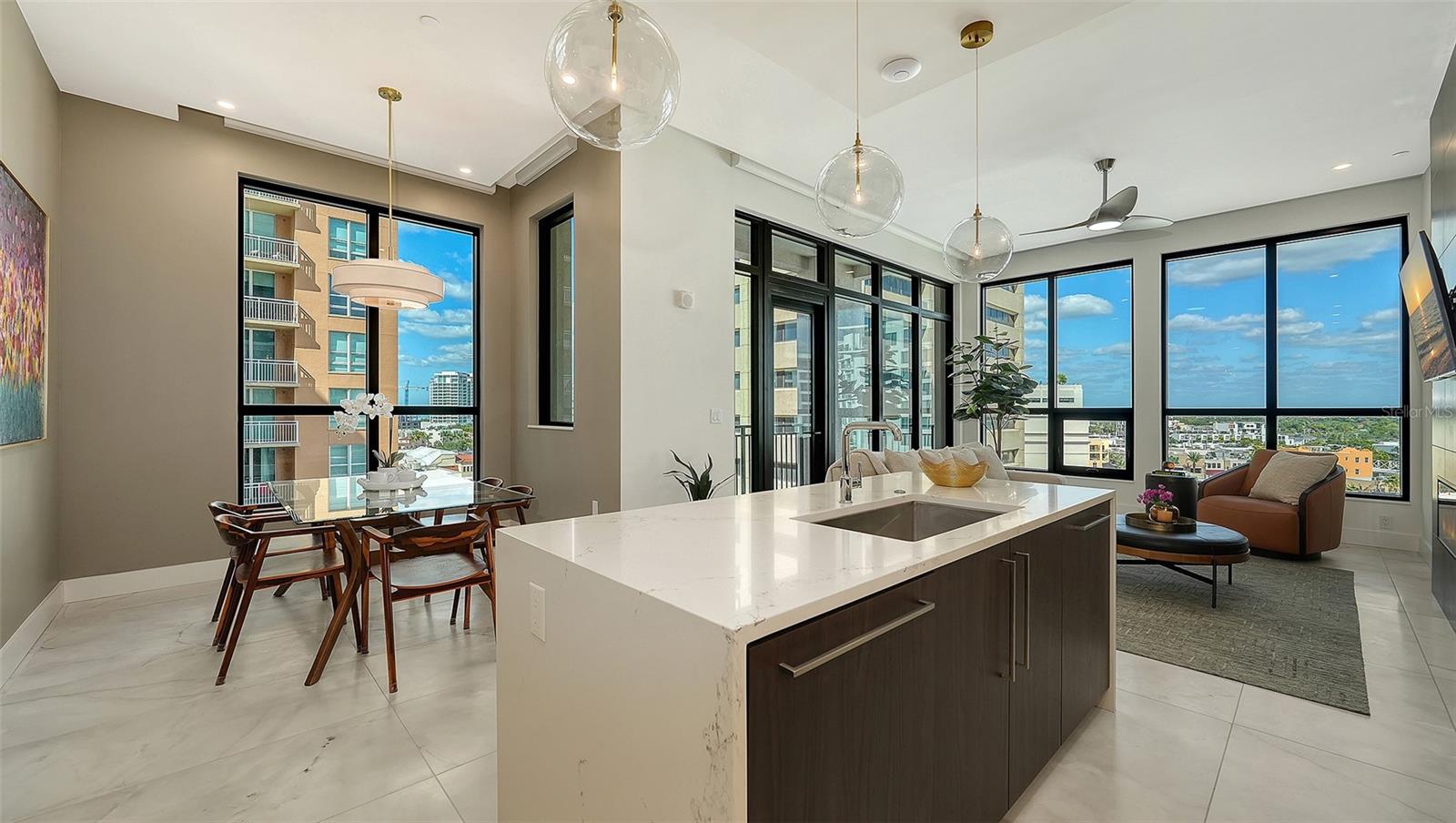 Image 15 of 53 For 33 Palm Avenue 803