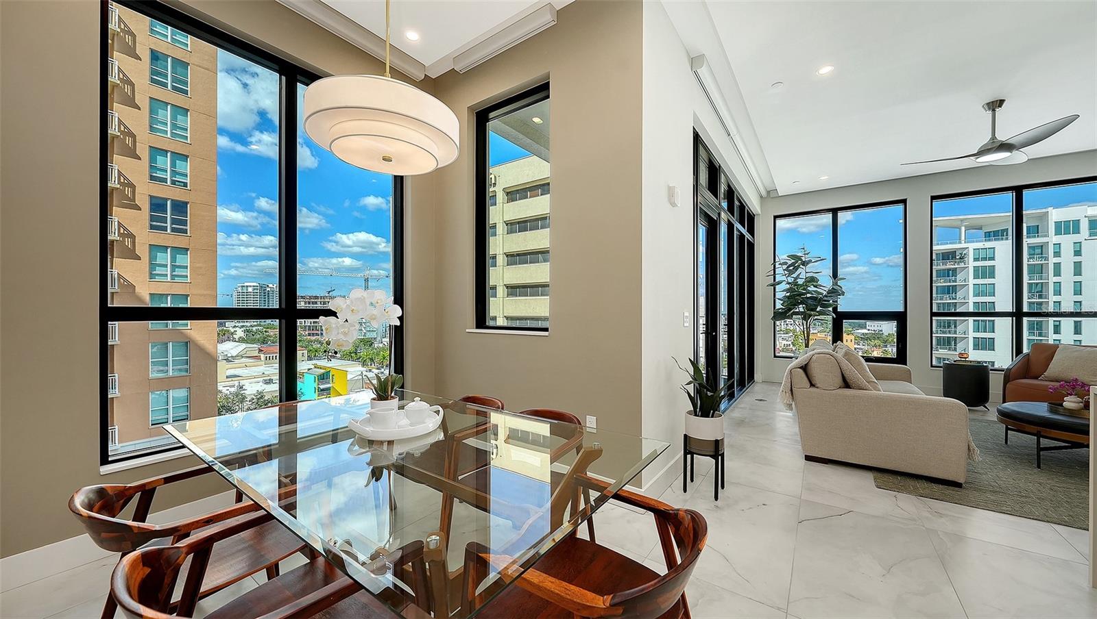 Image 16 of 53 For 33 Palm Avenue 803