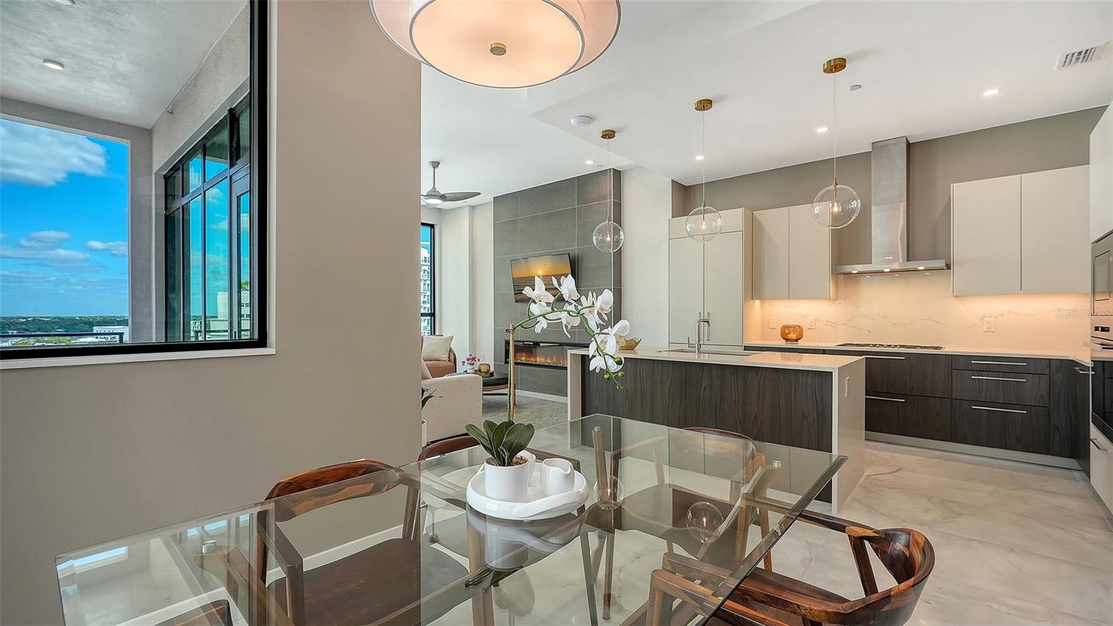 Image 17 of 53 For 33 Palm Avenue 803