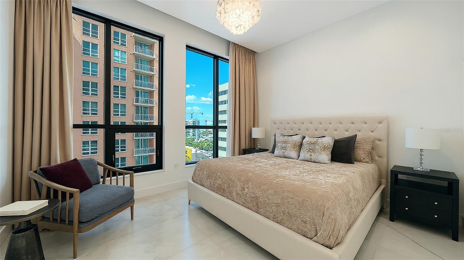 Image 19 of 53 For 33 Palm Avenue 803