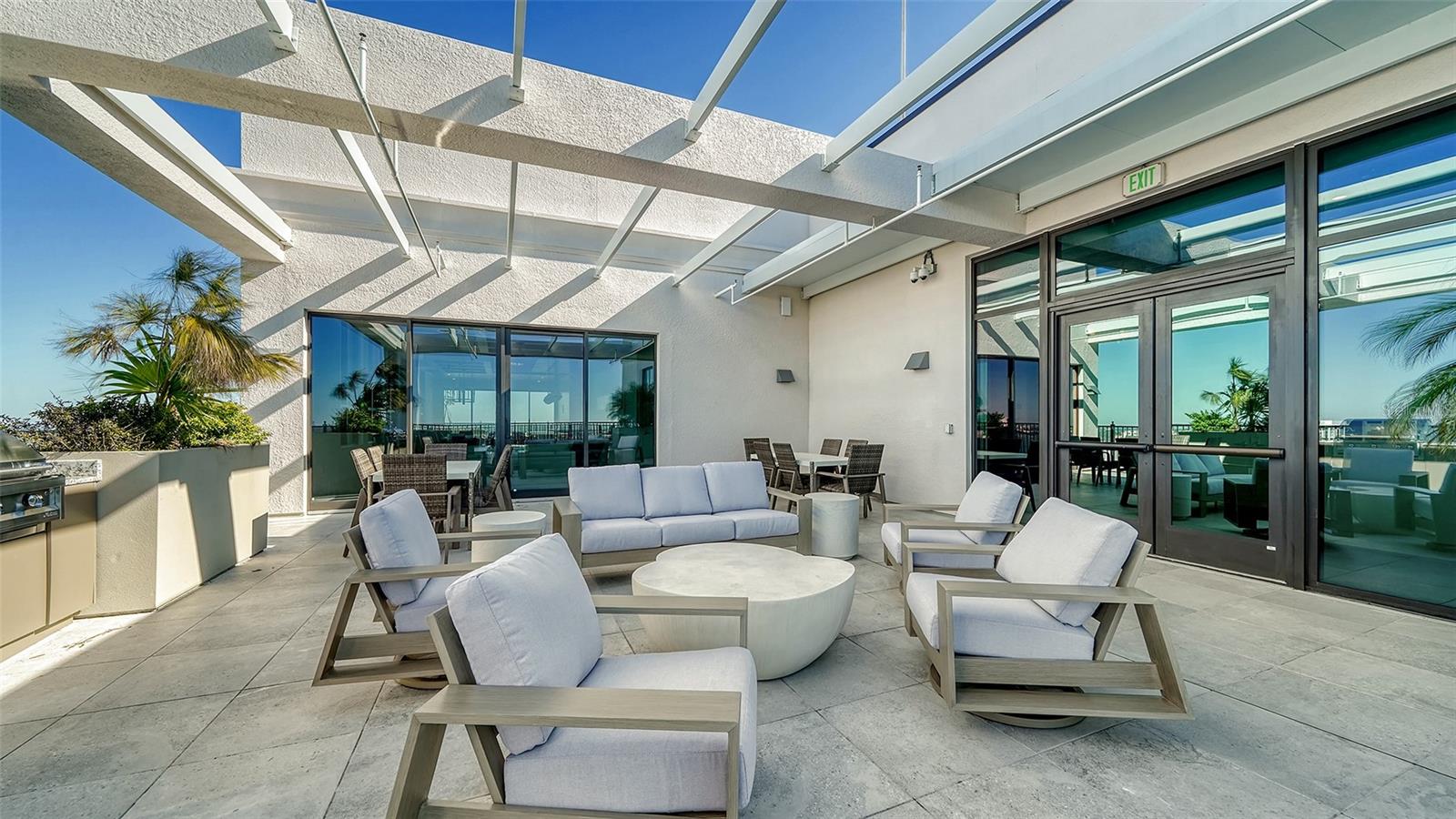 Image 37 of 53 For 33 Palm Avenue 803