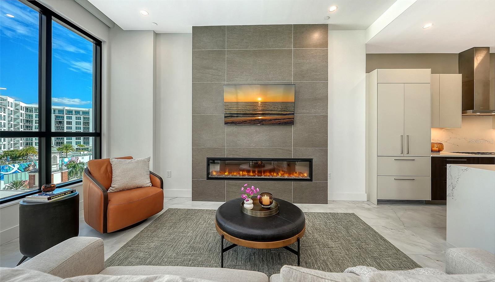 Image 6 of 53 For 33 Palm Avenue 803