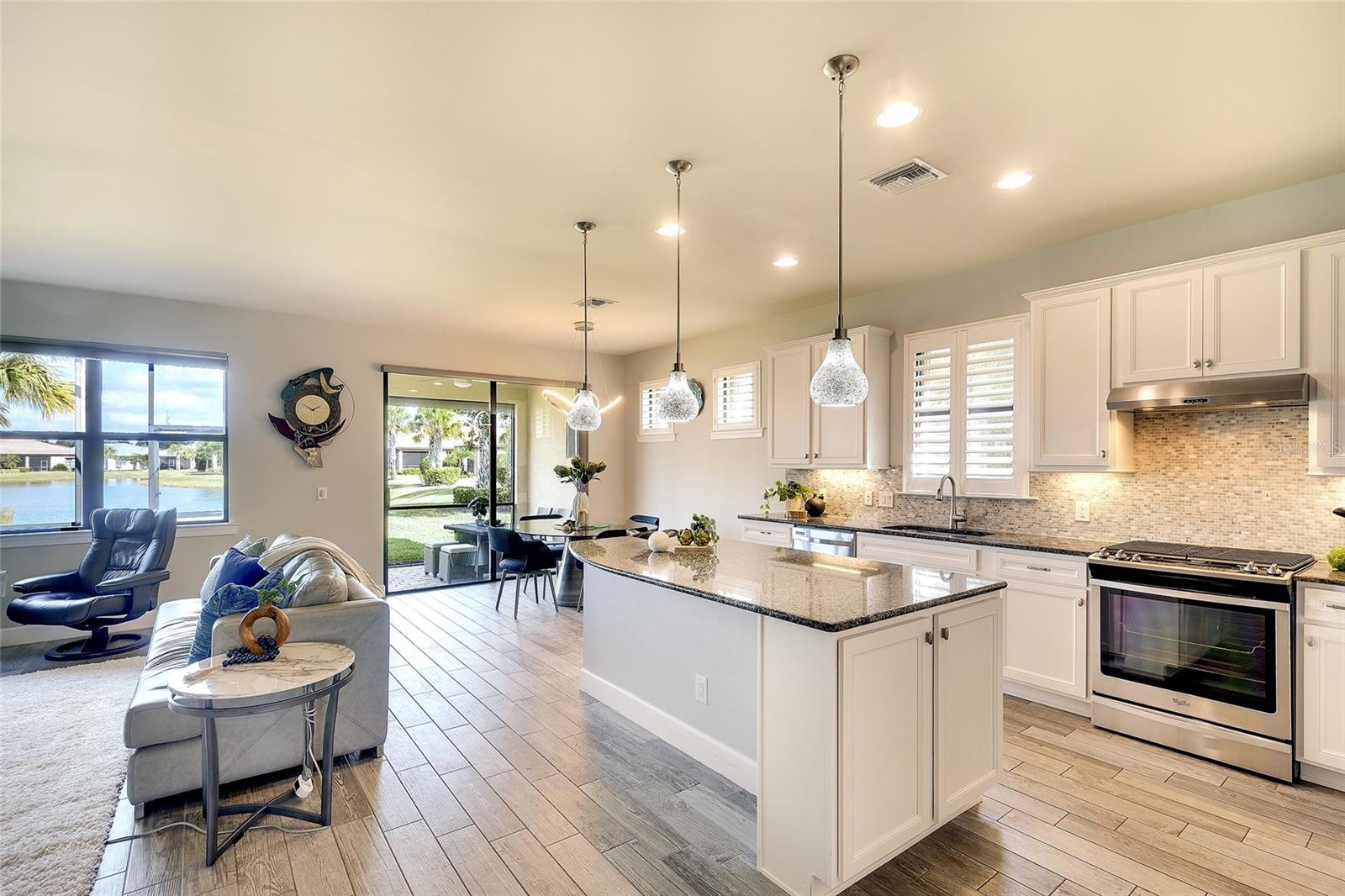 Image 10 of 51 For 16745 Ellsworth Avenue