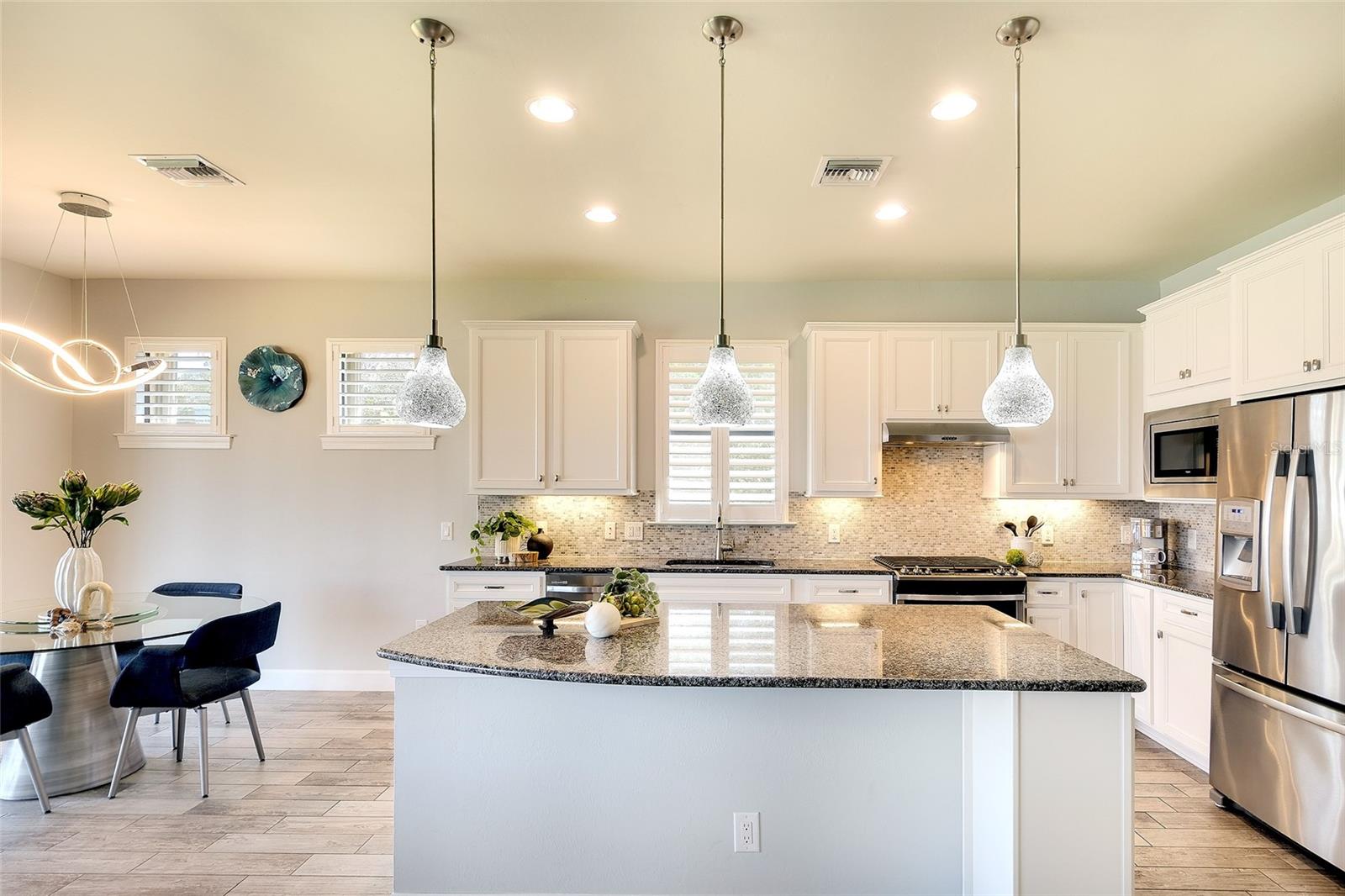 Image 14 of 51 For 16745 Ellsworth Avenue