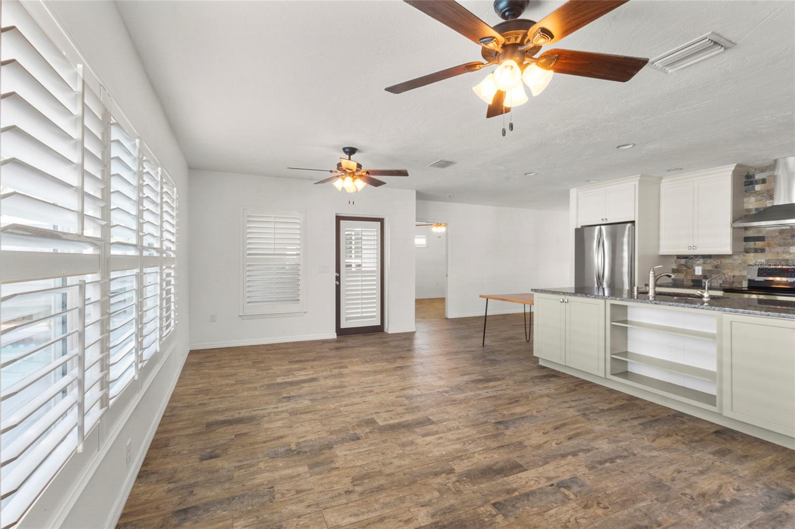 Image 10 of 31 For 6808 19th Avenue W