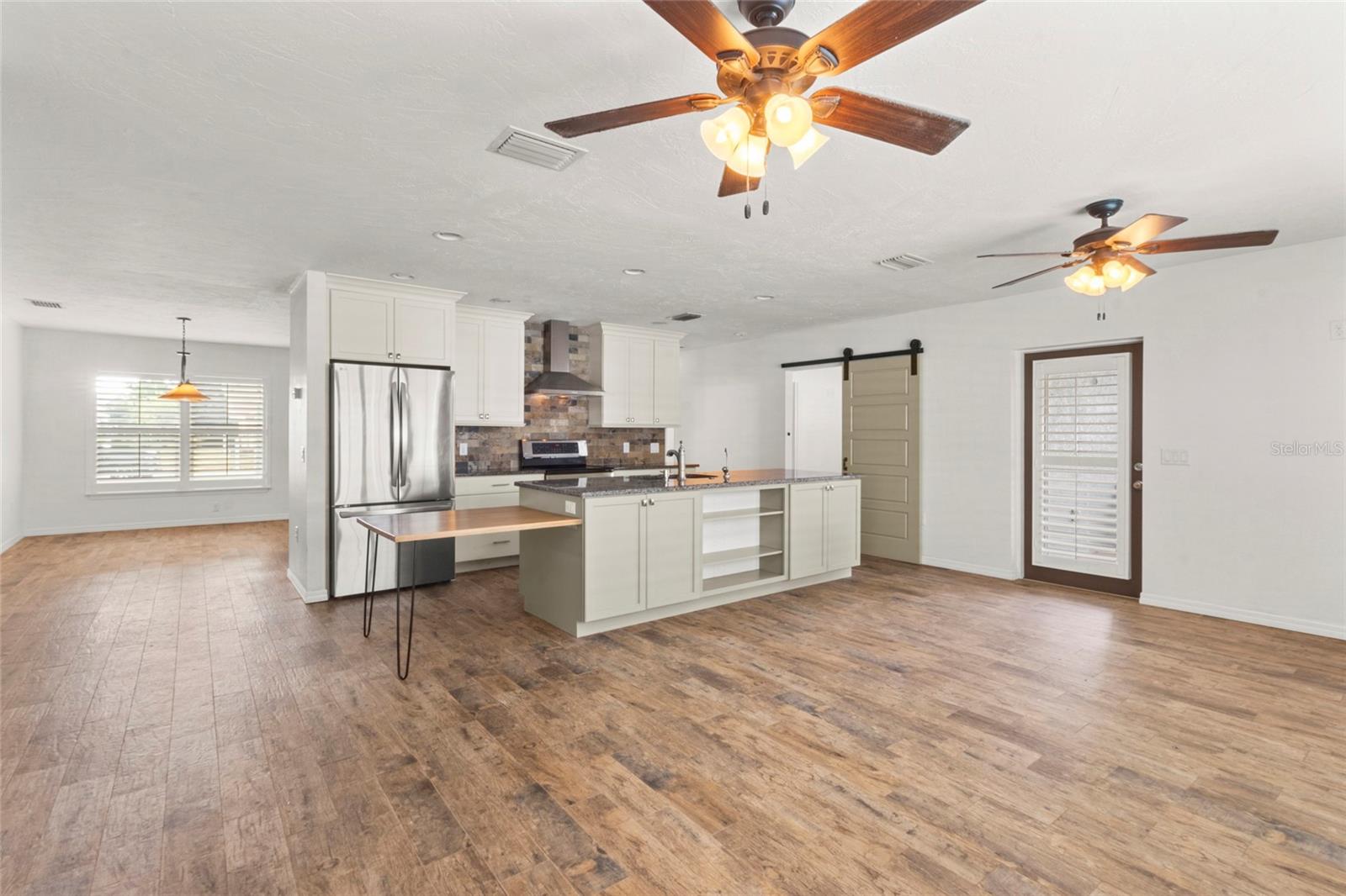 Image 13 of 31 For 6808 19th Avenue W