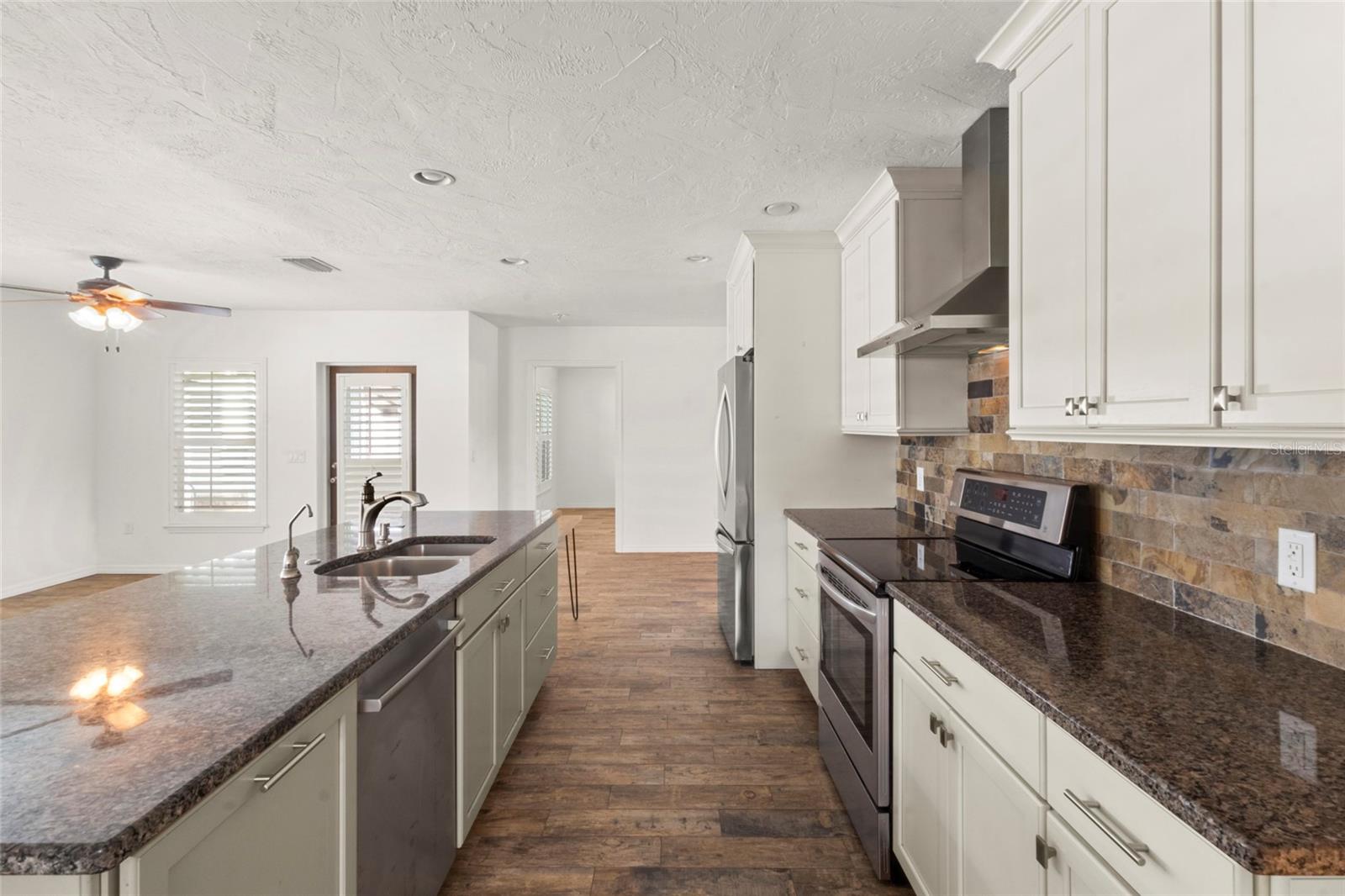 Image 8 of 31 For 6808 19th Avenue W