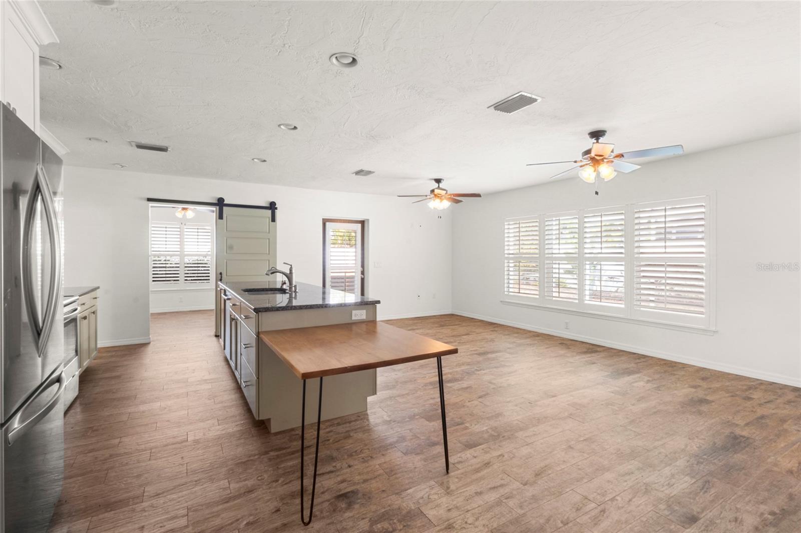 Image 9 of 31 For 6808 19th Avenue W