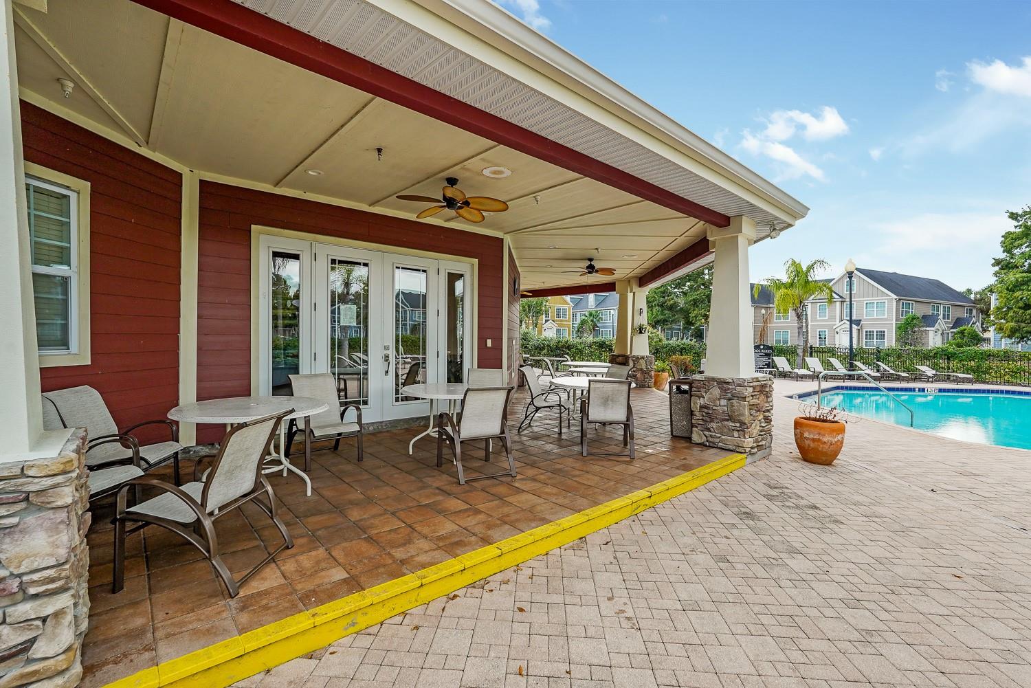 Image 31 of 41 For 5540 Rosehill Road 104