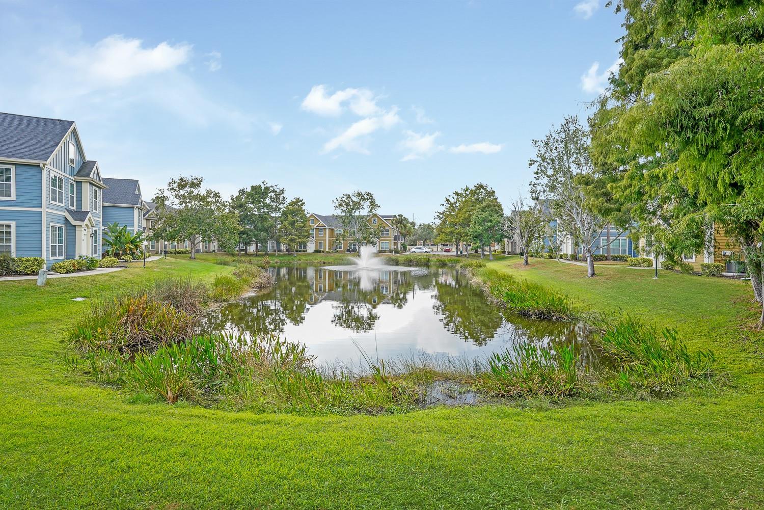 Image 37 of 41 For 5540 Rosehill Road 104