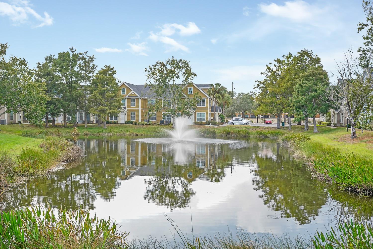 Image 38 of 41 For 5540 Rosehill Road 104