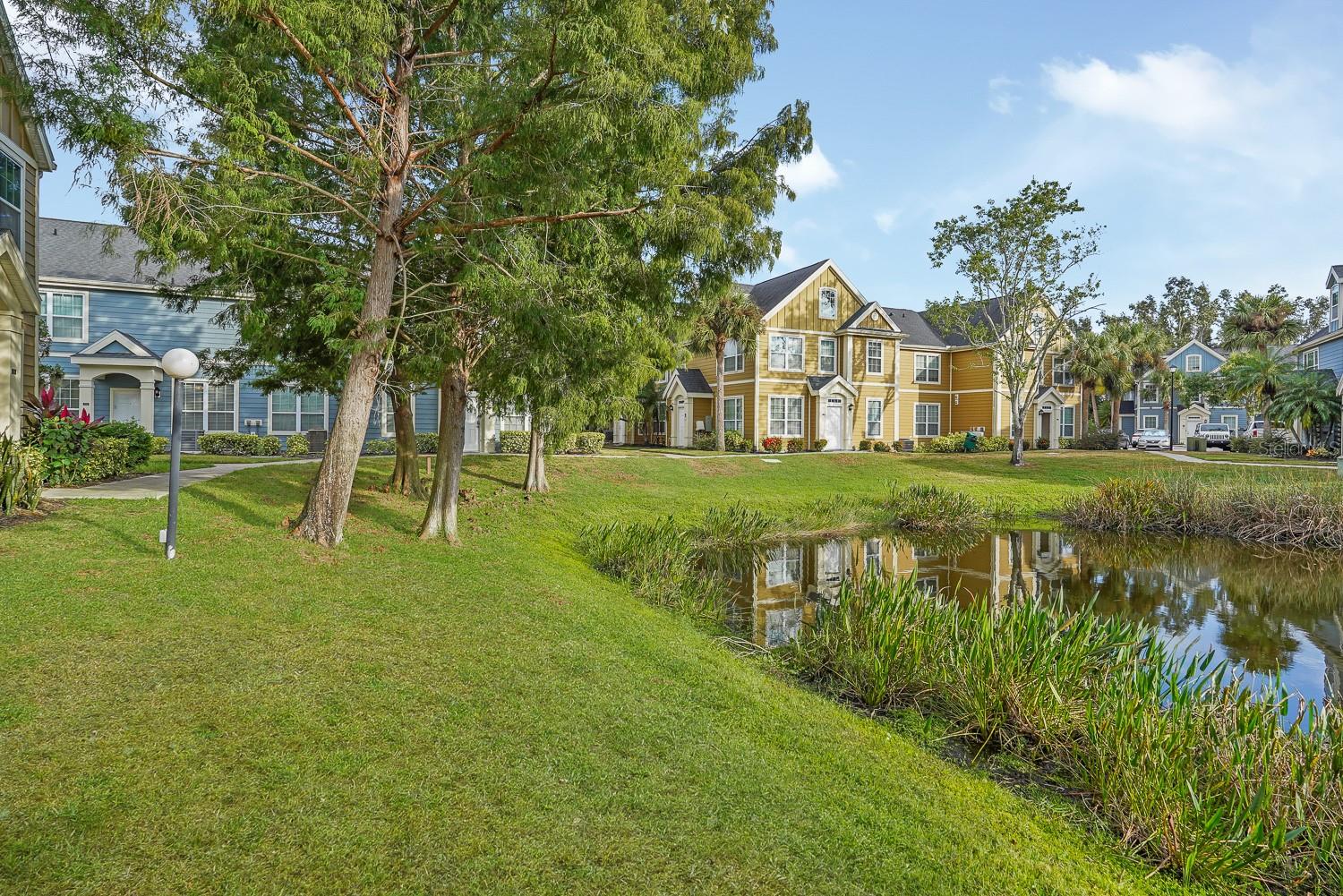 Image 4 of 41 For 5540 Rosehill Road 104