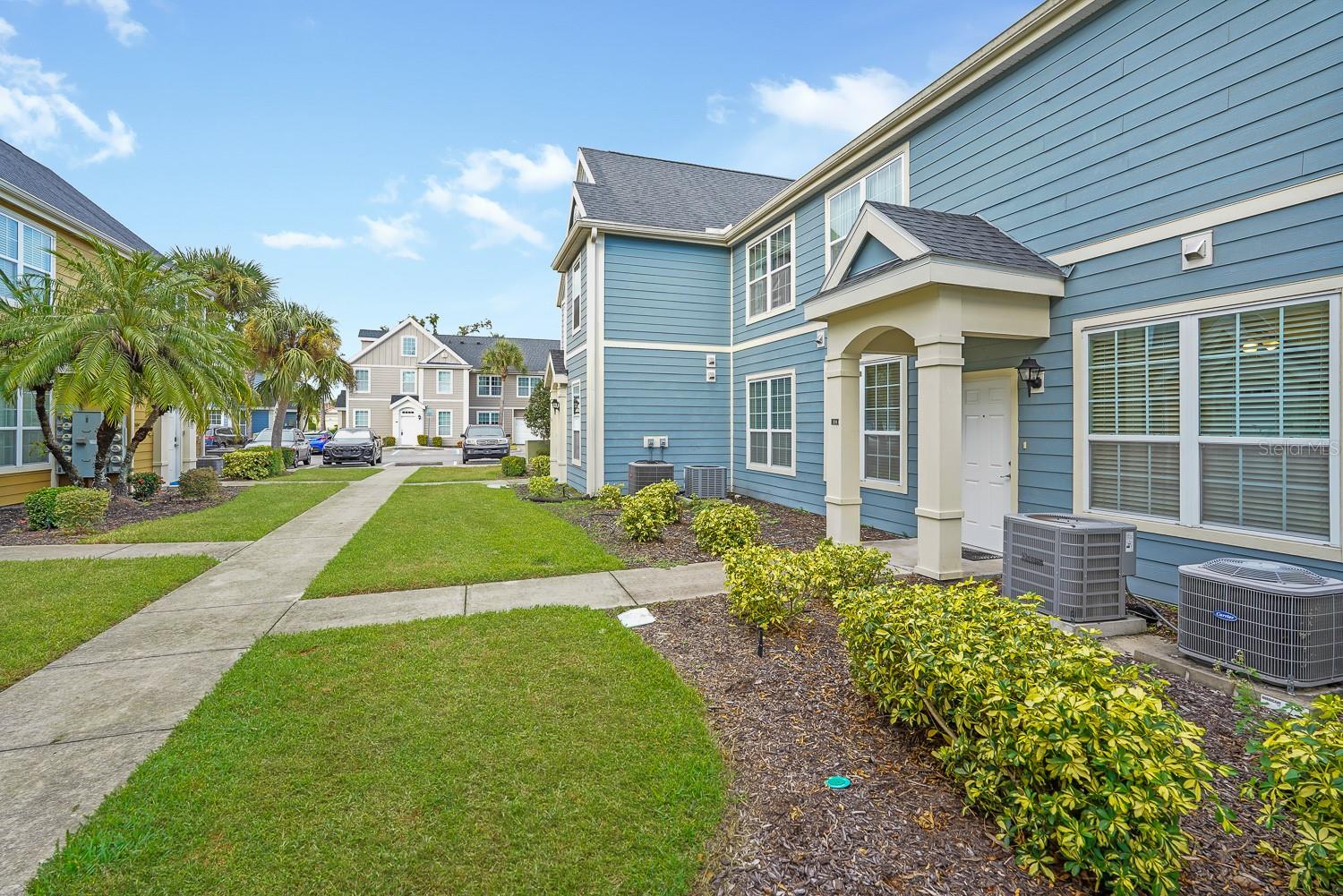 Image 6 of 41 For 5540 Rosehill Road 104