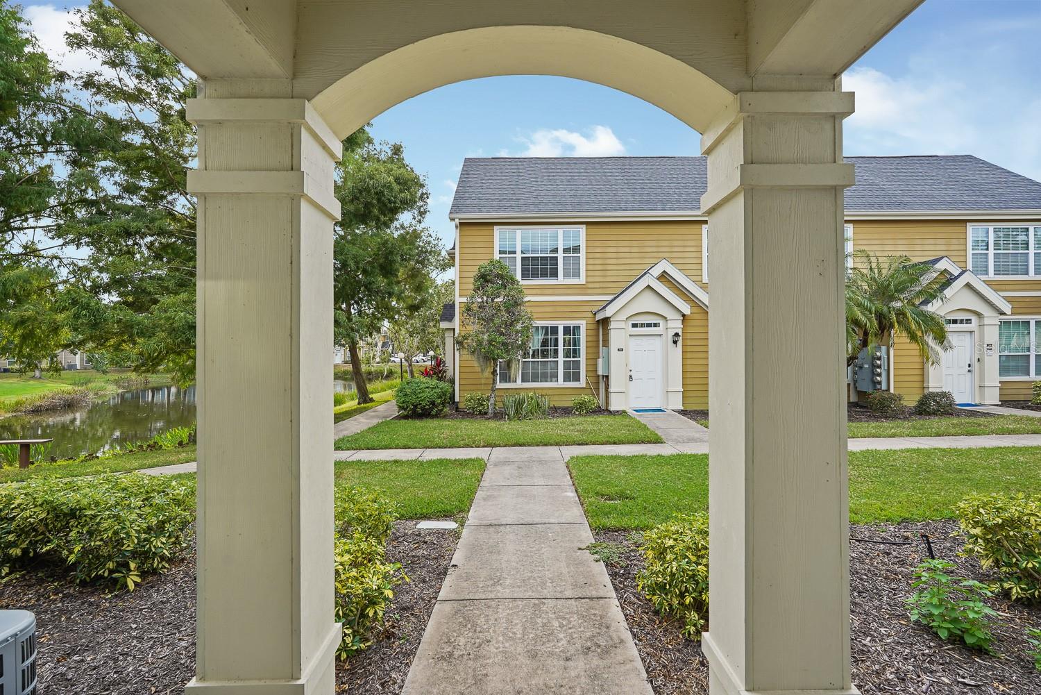 Image 8 of 41 For 5540 Rosehill Road 104