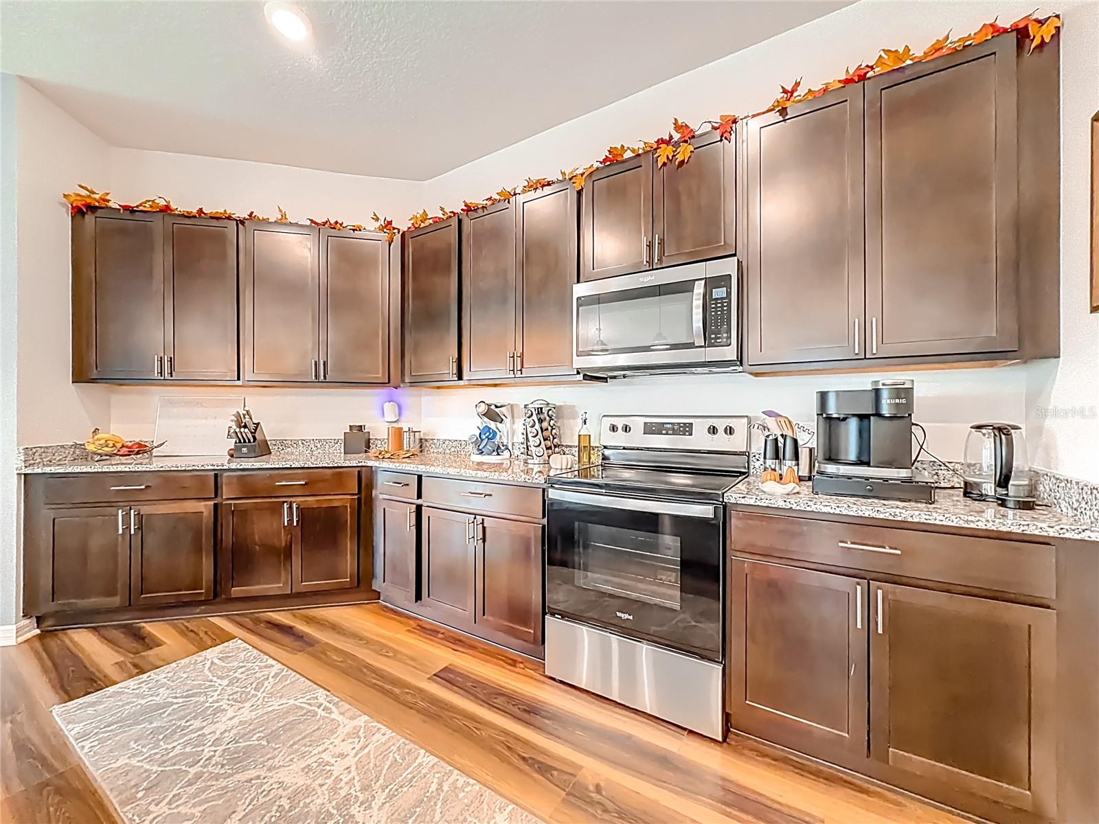 Image 12 of 52 For 522 Summer Grove Lane