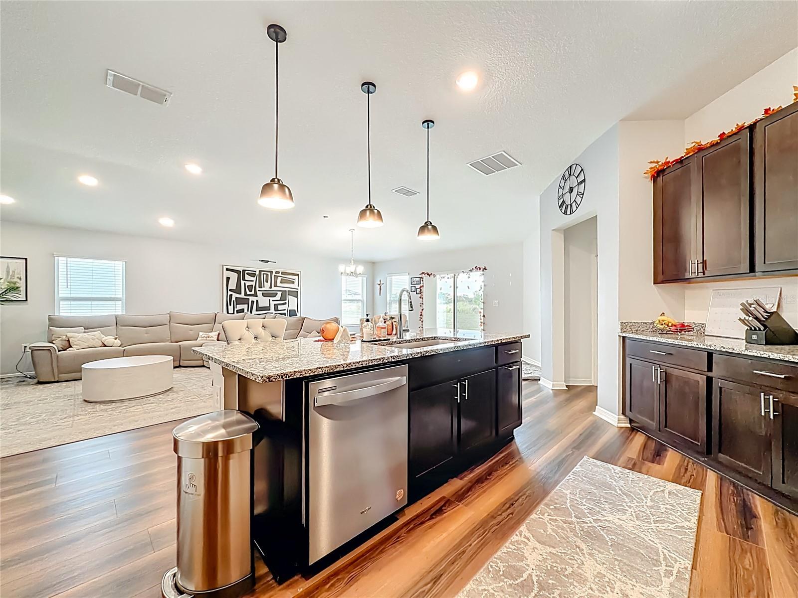 Image 13 of 52 For 522 Summer Grove Lane