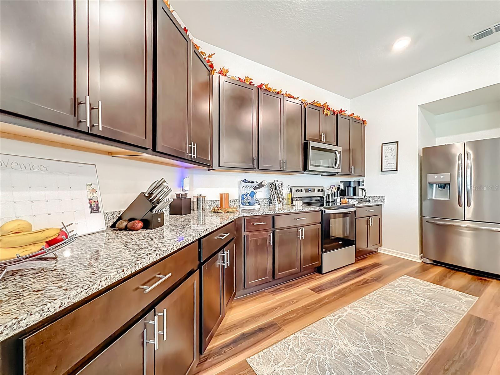 Image 14 of 52 For 522 Summer Grove Lane