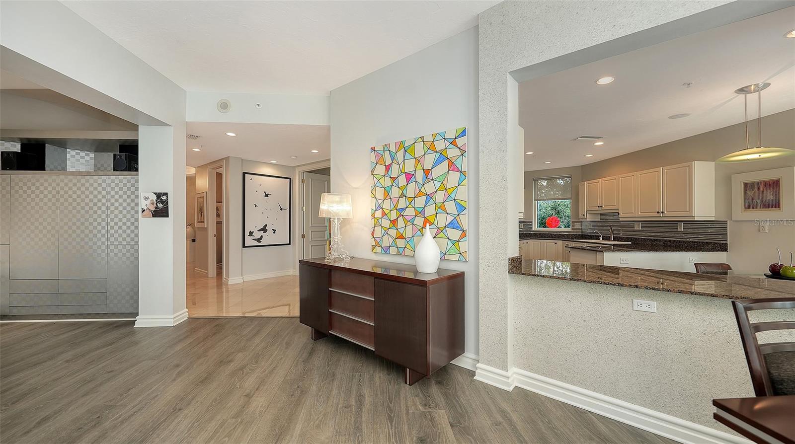 Image 16 of 62 For 500 Palm Avenue 31