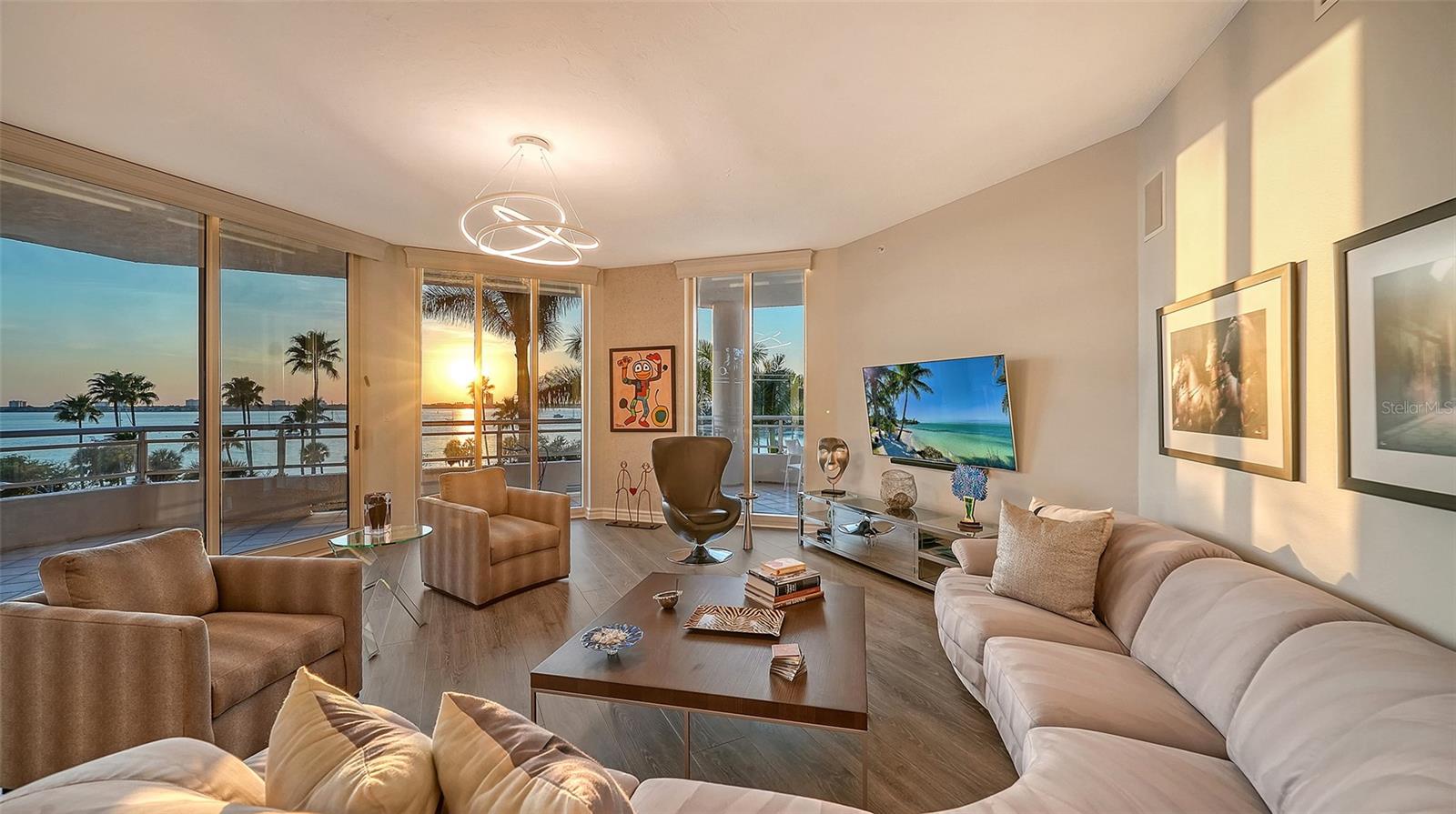 Image 20 of 62 For 500 Palm Avenue 31