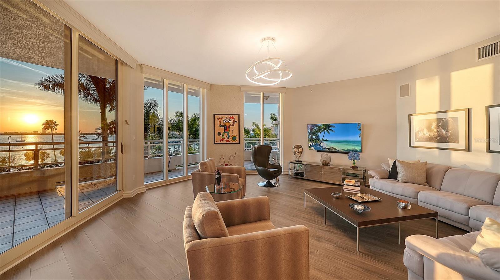 Image 21 of 62 For 500 Palm Avenue 31