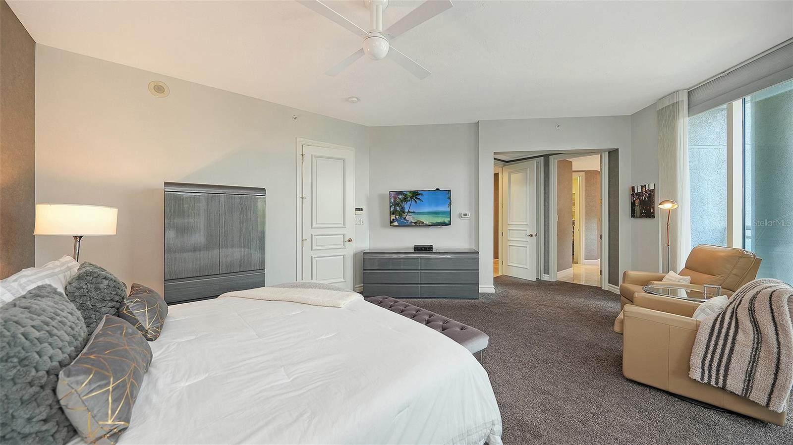 Image 36 of 62 For 500 Palm Avenue 31