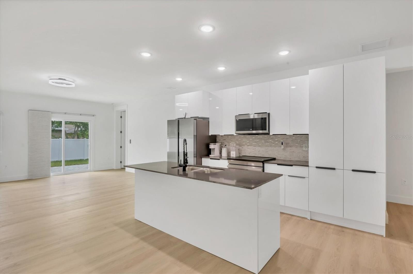 Image 17 of 55 For 13558 Ketridge Avenue