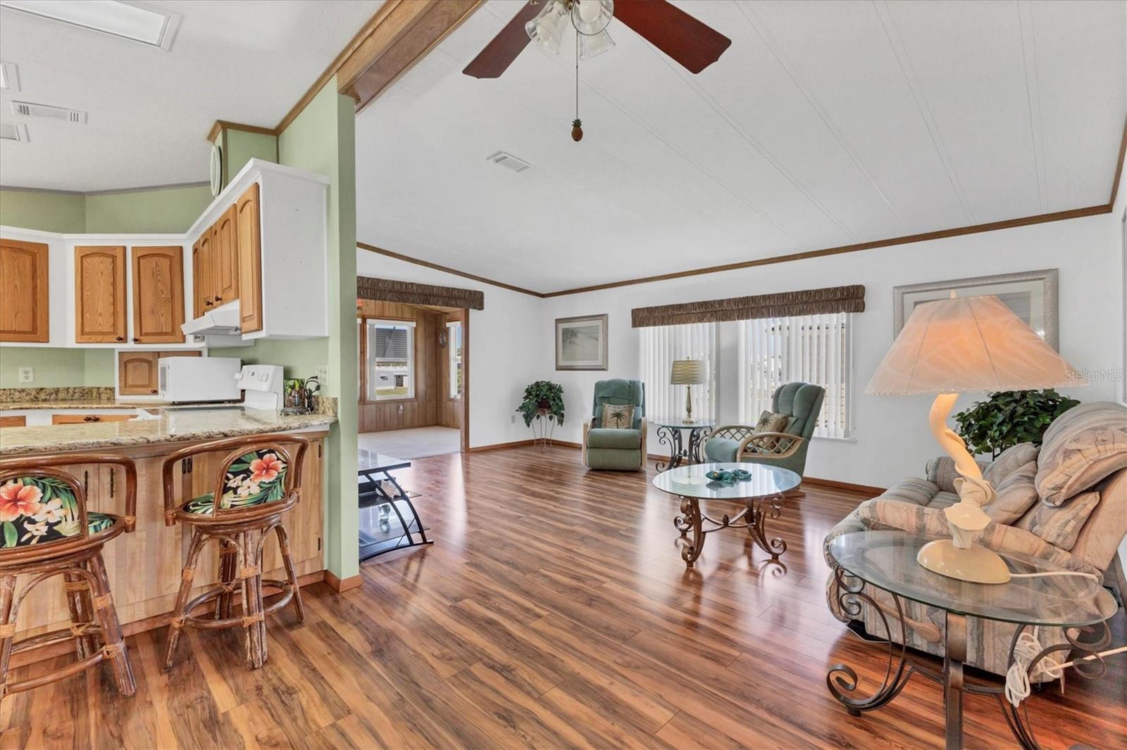 Image 10 of 44 For 4215 14th Street E