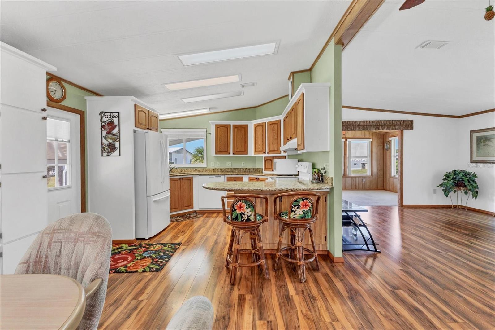 Image 11 of 44 For 4215 14th Street E