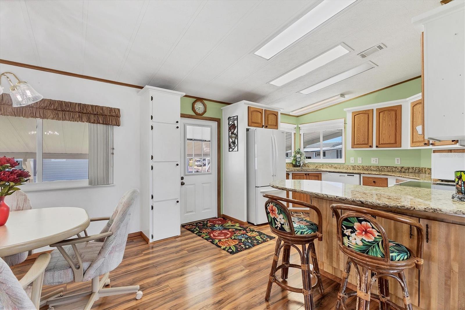 Image 12 of 44 For 4215 14th Street E