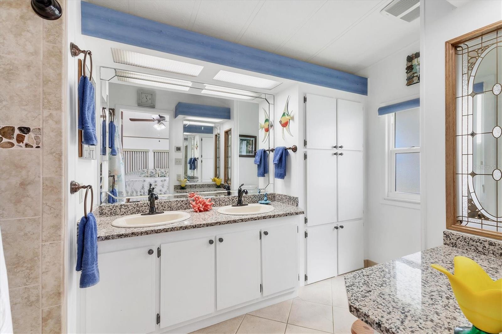 Image 19 of 44 For 4215 14th Street E