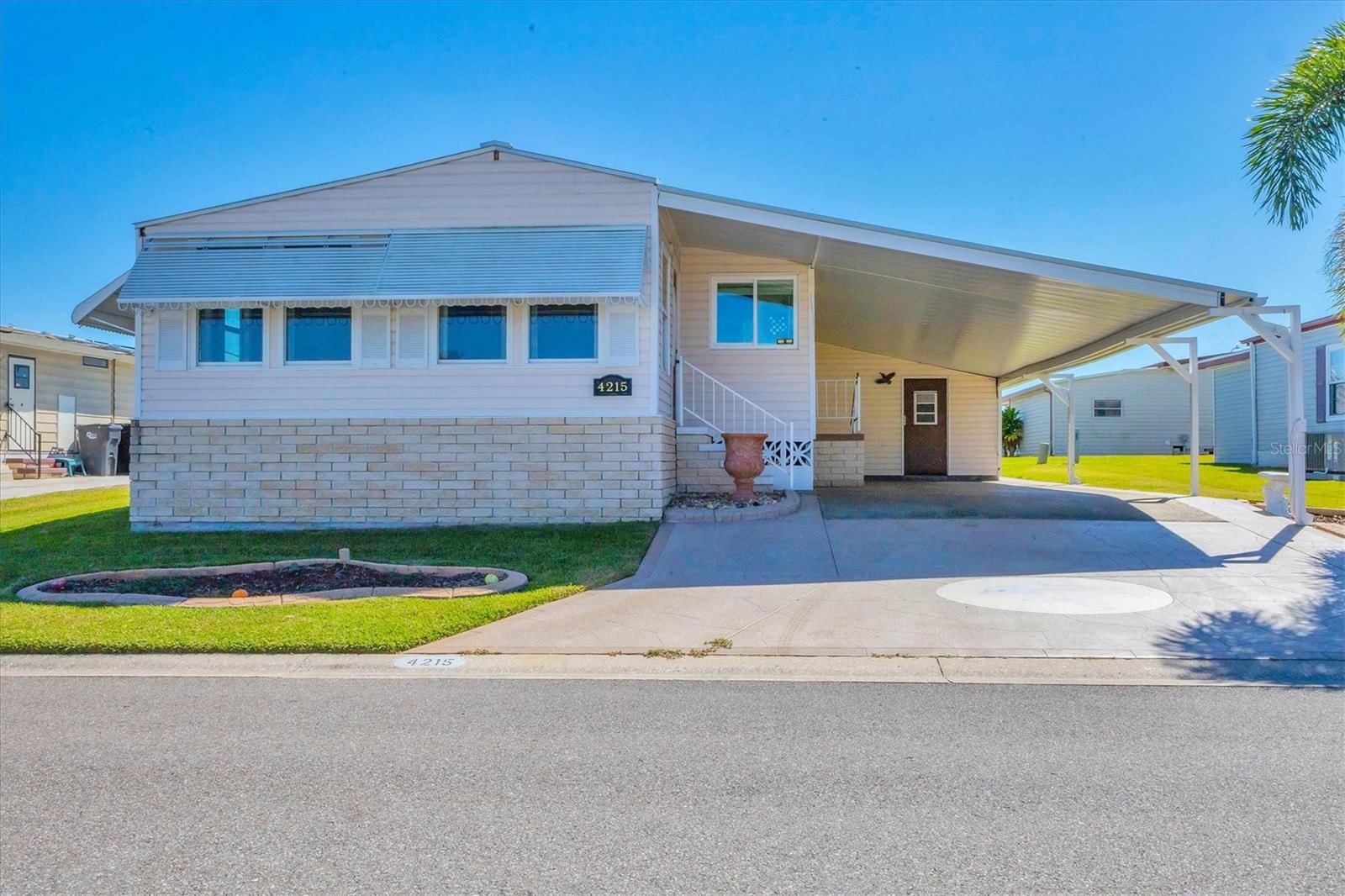 Image 2 of 44 For 4215 14th Street E