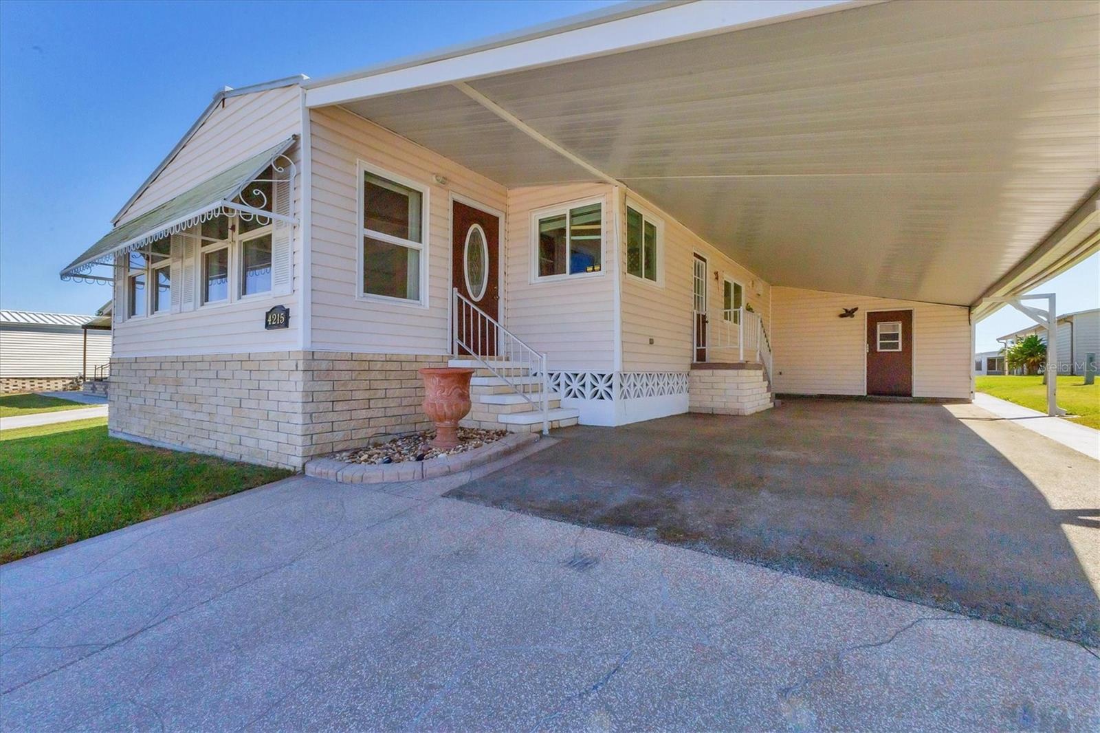 Image 3 of 44 For 4215 14th Street E