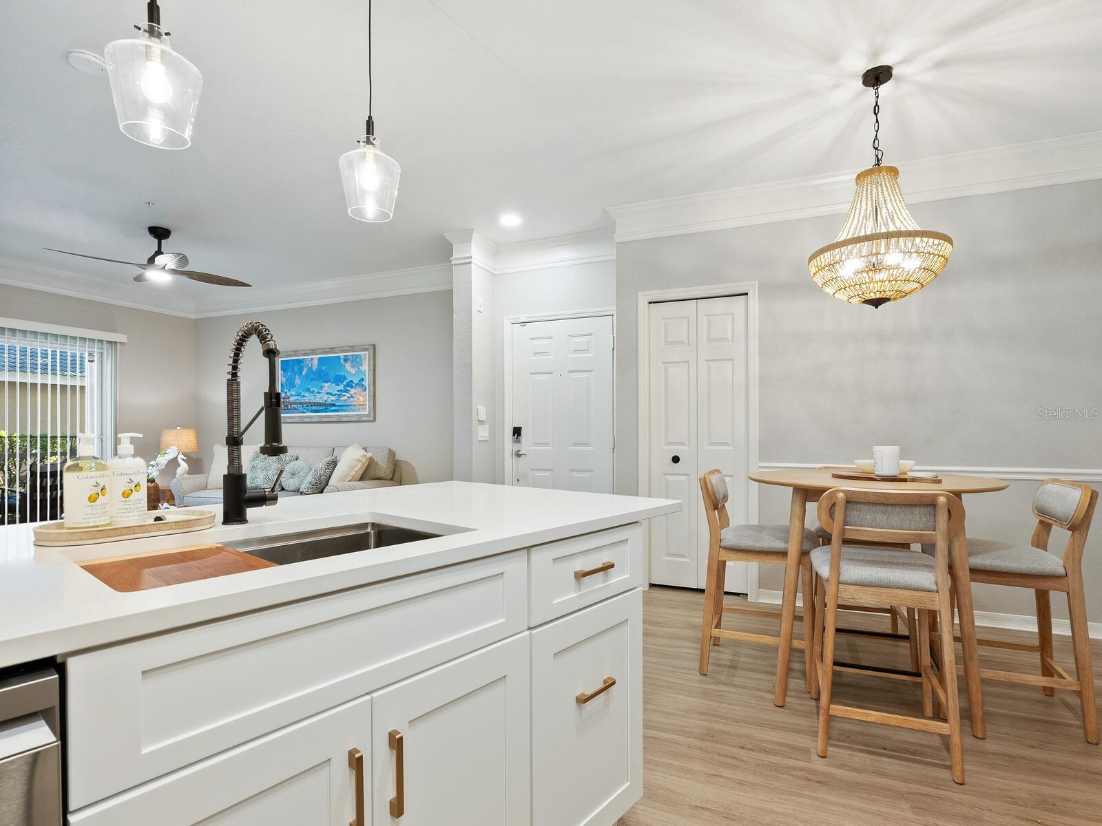 Image 17 of 32 For 5168 Northridge Road 102