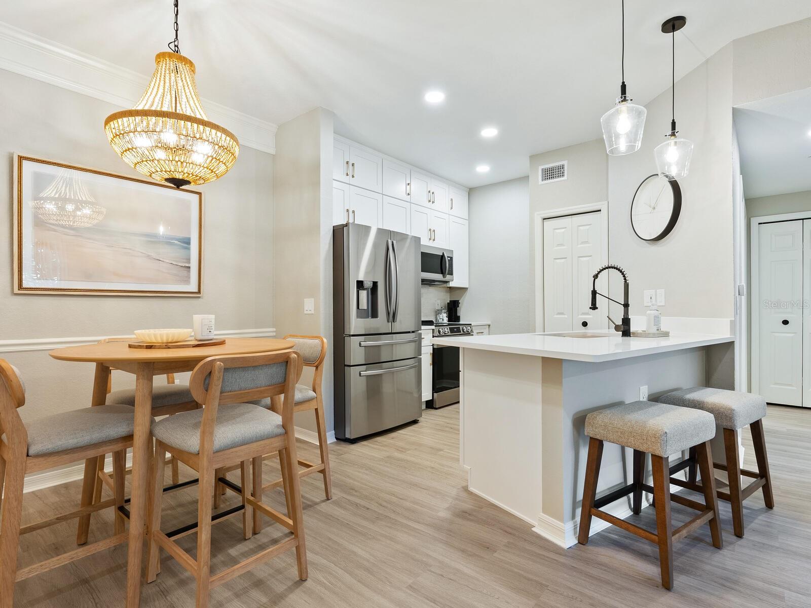 Image 5 of 32 For 5168 Northridge Road 102