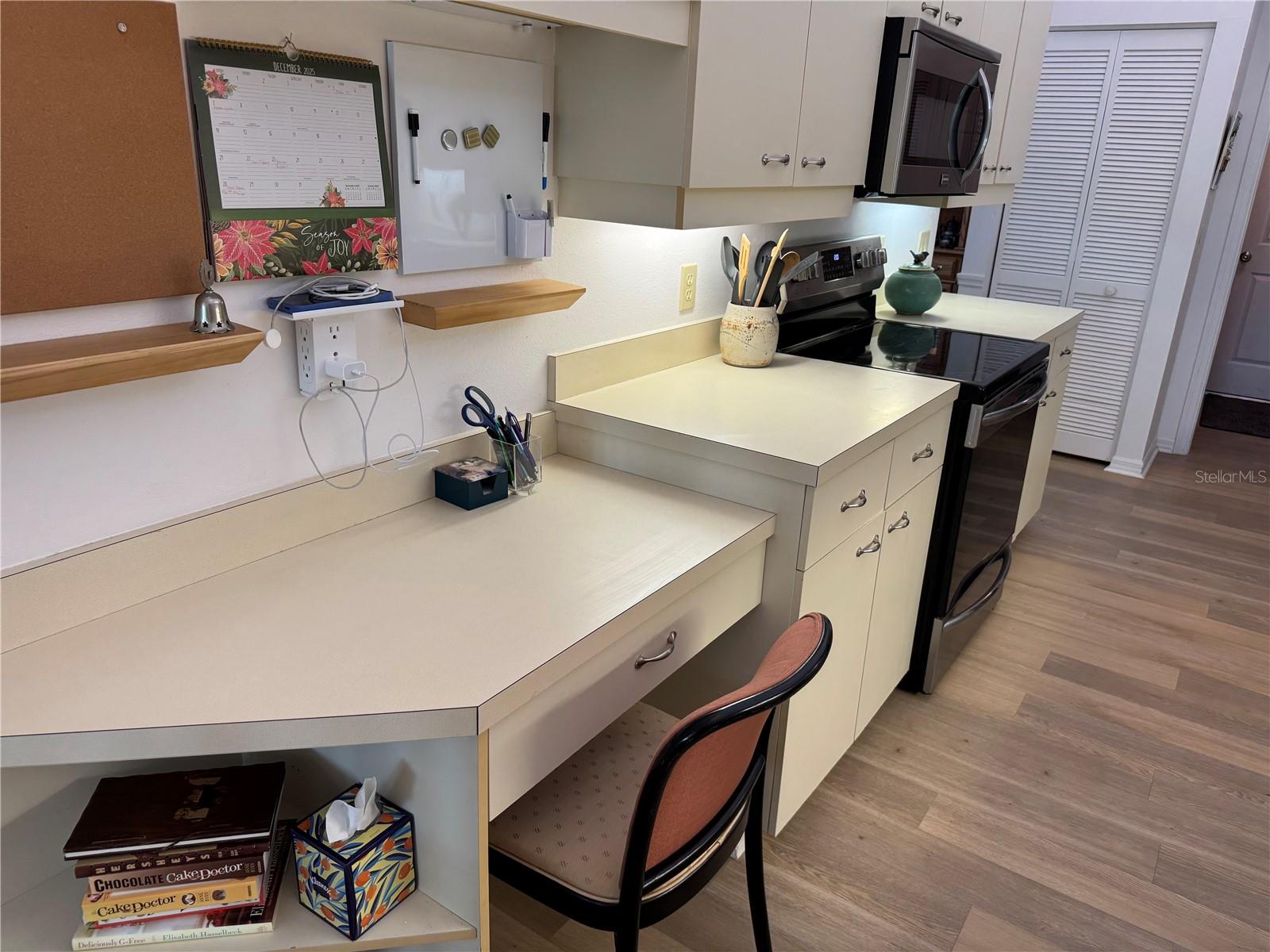 Image 14 of 28 For 3117 Lake Park Lane 15