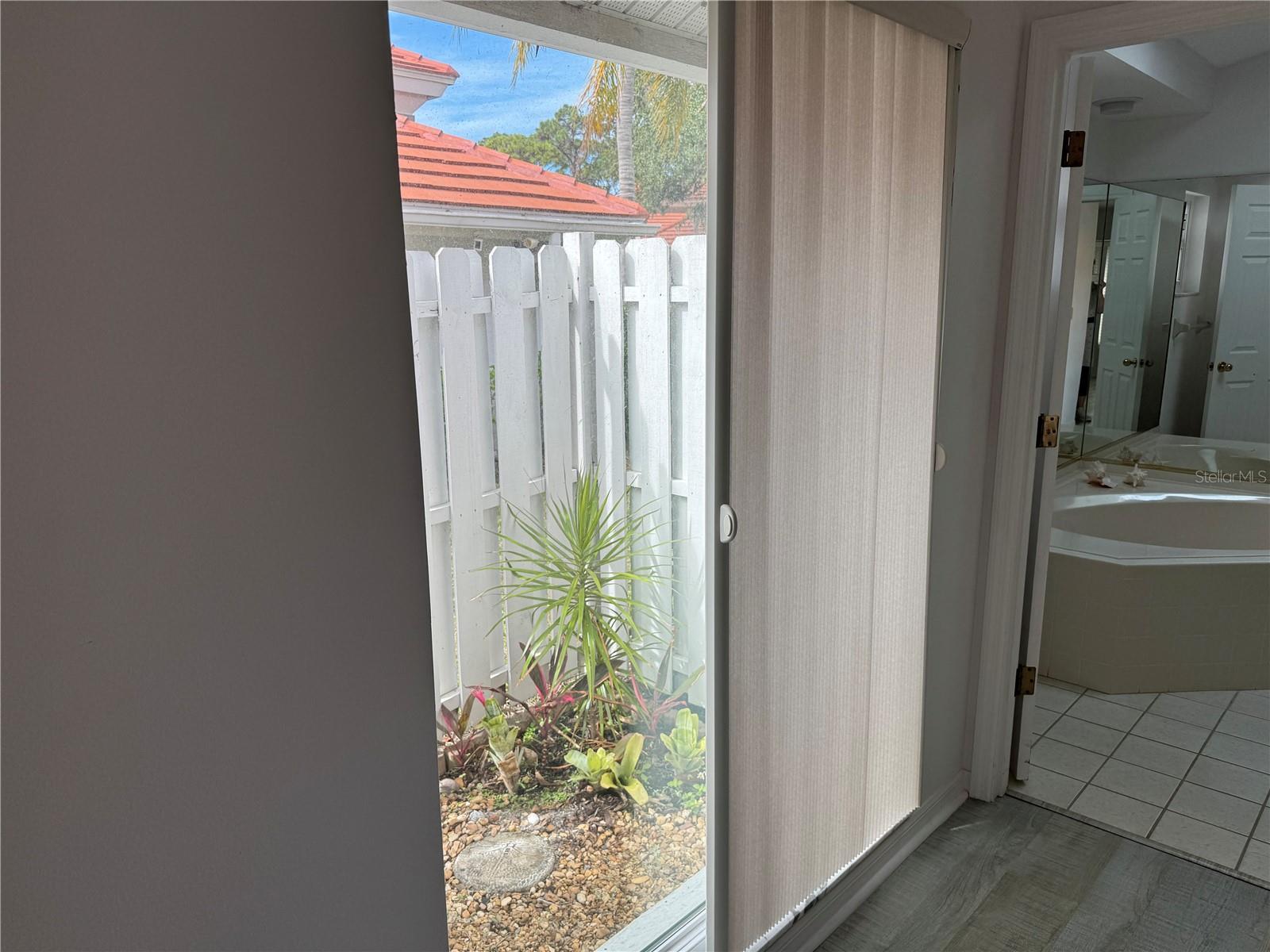 Image 17 of 28 For 3117 Lake Park Lane 15