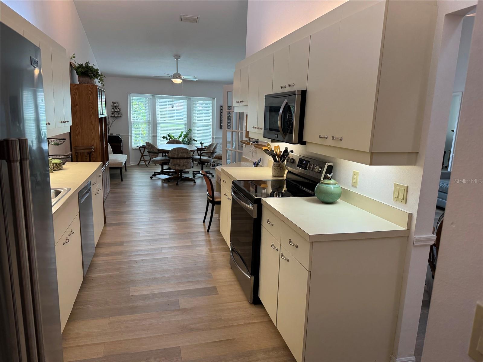 Image 9 of 28 For 3117 Lake Park Lane 15