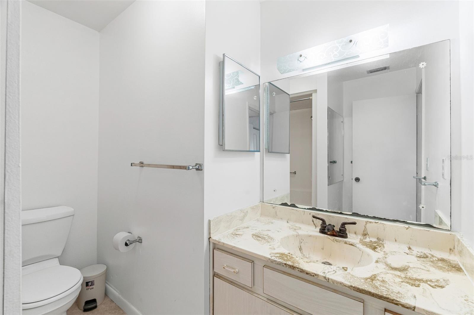 Image 20 of 38 For 4606 Tippecanoe Trail 119