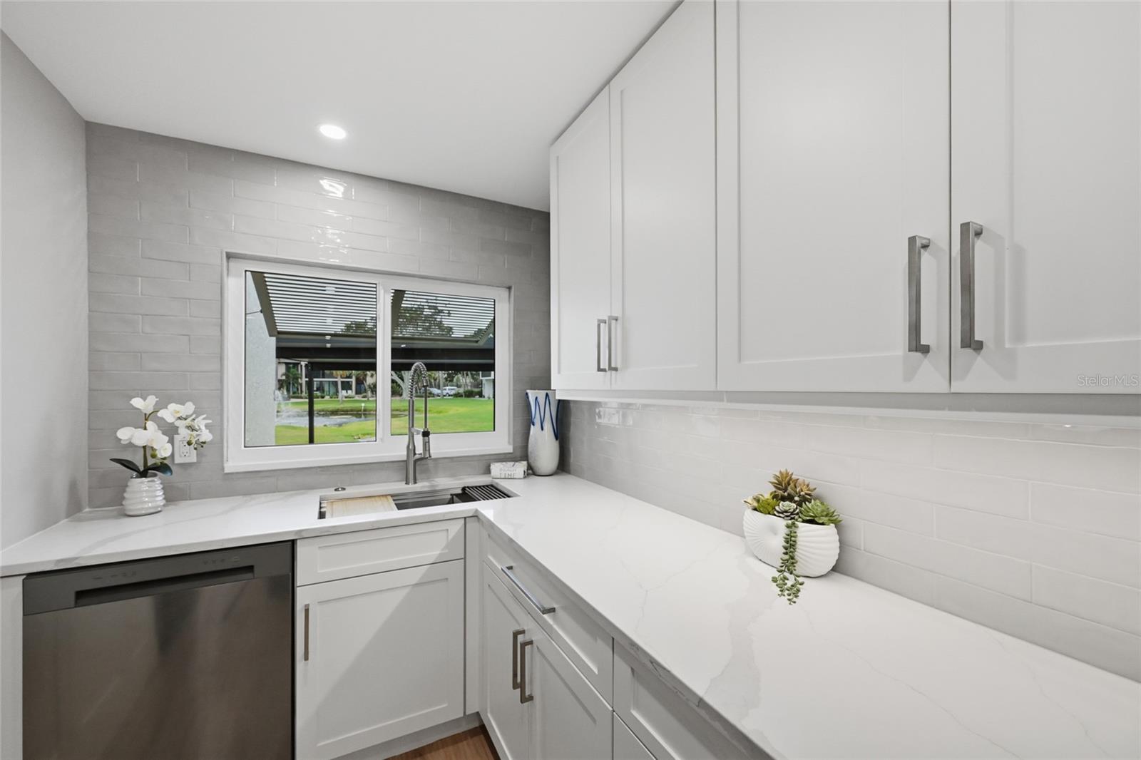 Image 16 of 52 For 4234 Gulf Of Mexico Drive H1