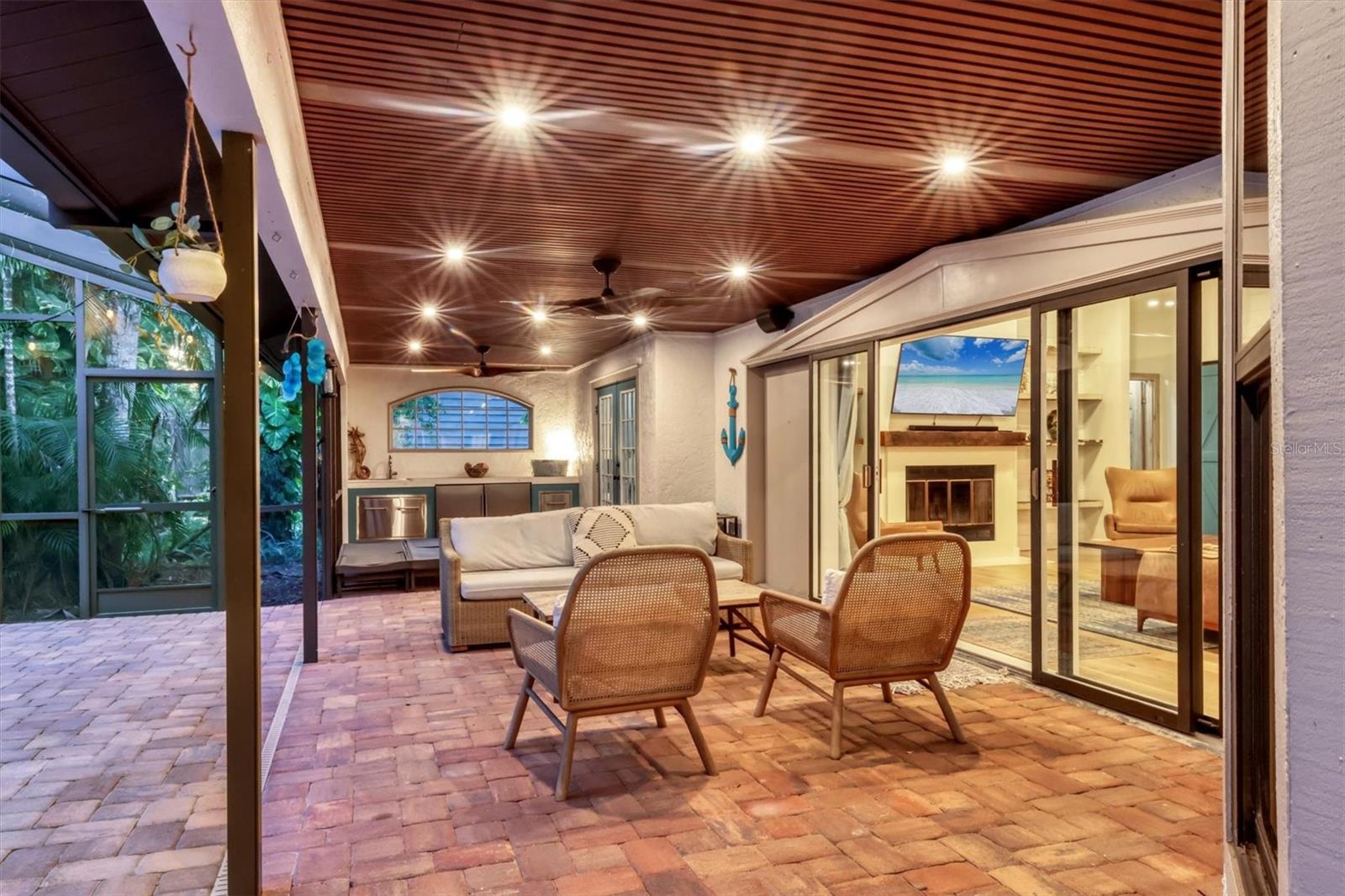 Image 10 of 54 For 4962 Leatha Lane