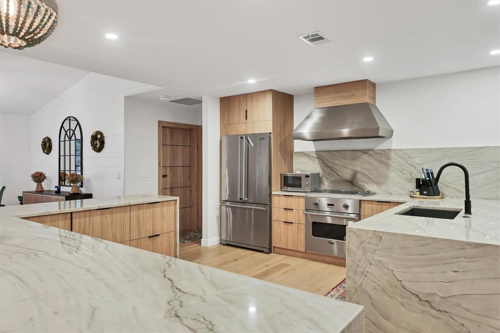 Image 24 of 54 For 4962 Leatha Lane