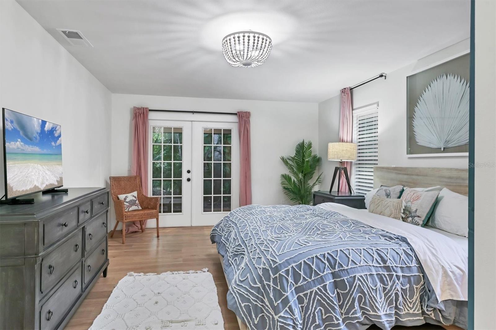 Image 37 of 54 For 4962 Leatha Lane