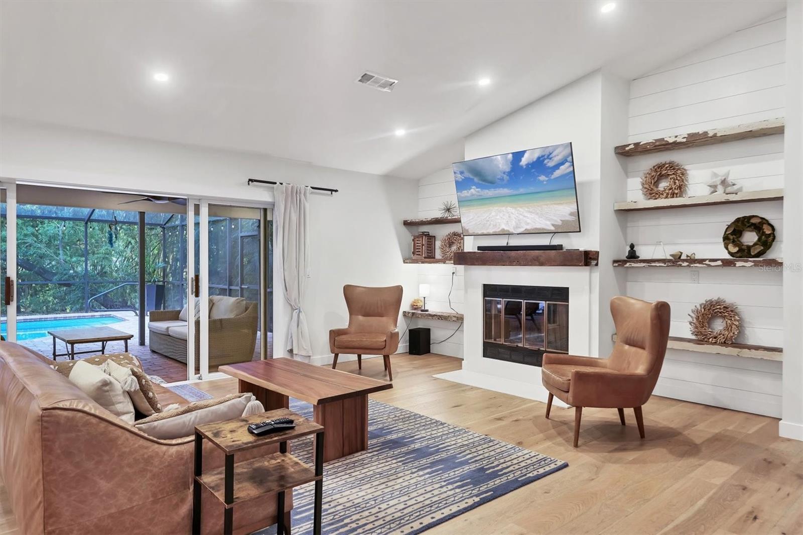 Image 5 of 54 For 4962 Leatha Lane