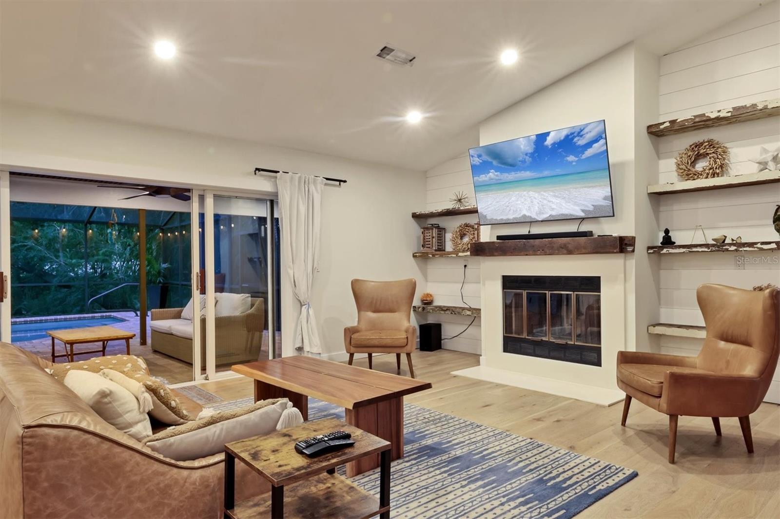 Image 6 of 54 For 4962 Leatha Lane