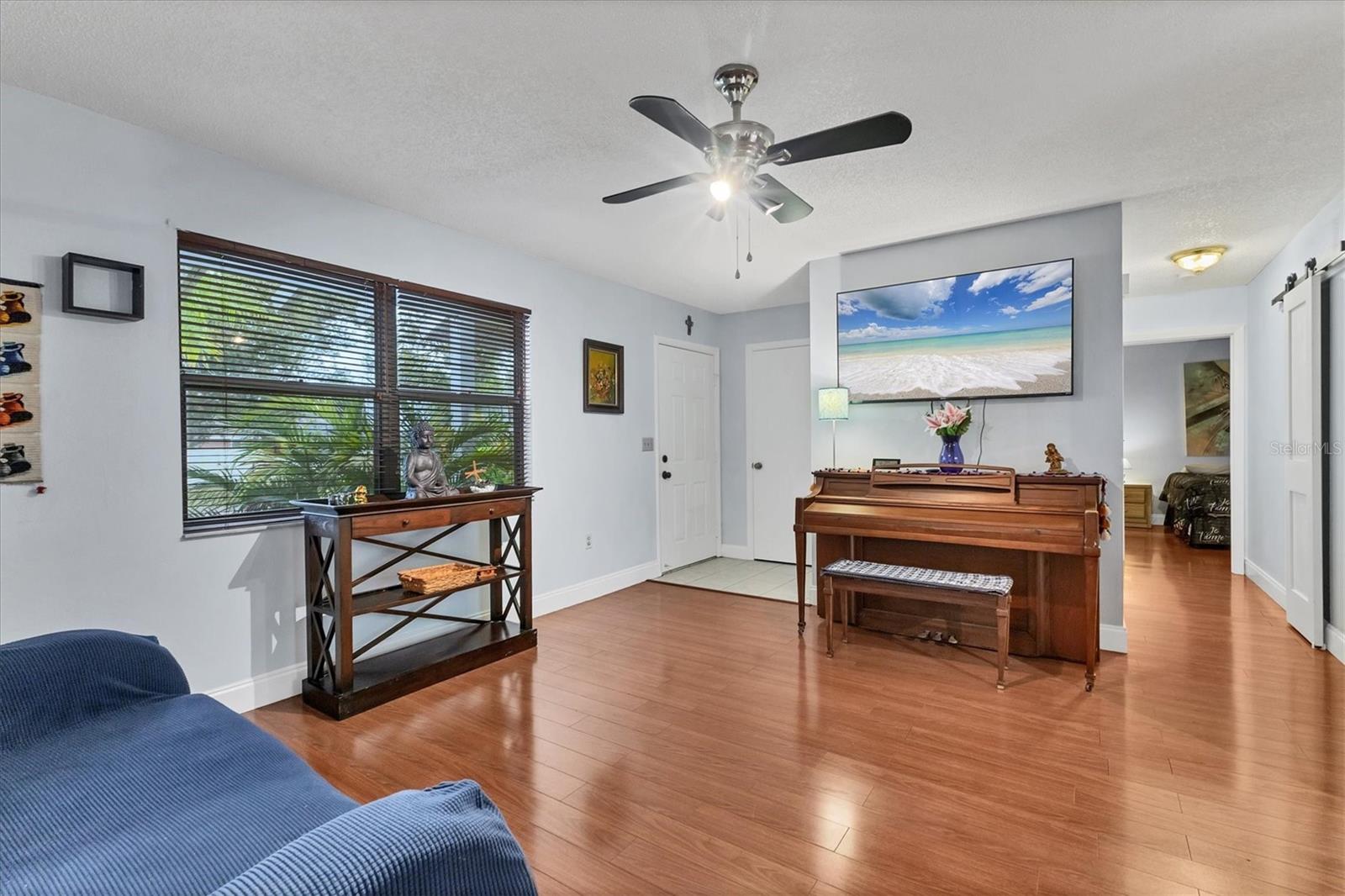 Image 3 of 23 For 7109 Java Drive